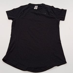 Gymshark men bold t-shirt black 🖤 color size (M)